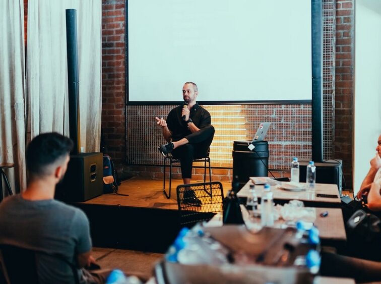 Tips voor het organiseren van een toegankelijk evenement voor buurt, ouders of vrijwilligers